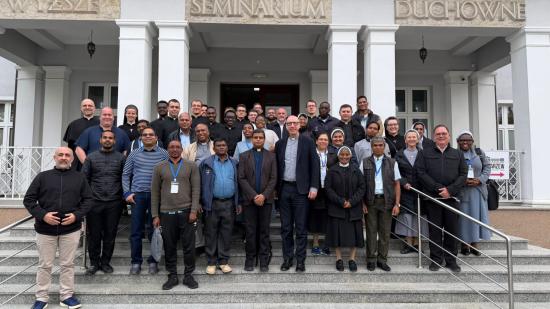 Padre Sérgio Lasta participa de Congresso Internacional sobre  Infância e Educação na Polônia 