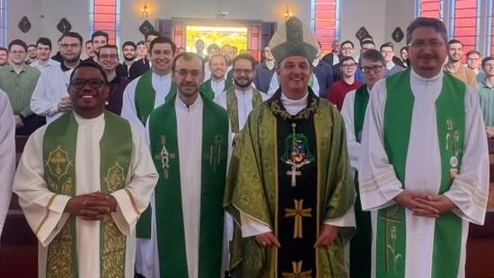 FAPAS Campus II inicia segundo semestre letivo com celebração, bênção das novas instalações e Aula Magna