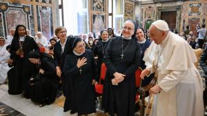 Papa aos religiosos: a beleza e a simplicidade refletem o rosto de Deus