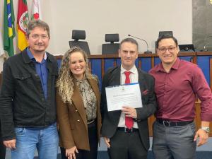 Professor da Faculdade Palotina é homenageado na Câmara de Vereadores de Santa Maria